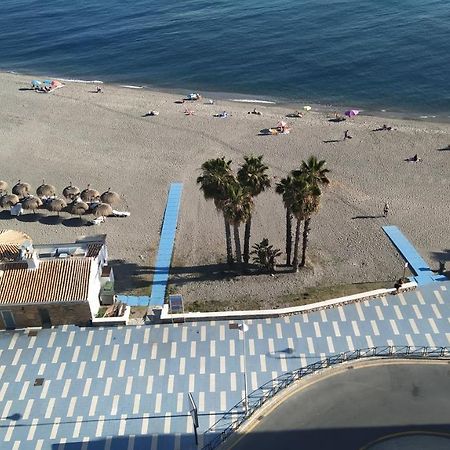 Apartamento Estudio En Chinasol Primera Linea Playa San Cristobal Almuñécar Екстериор снимка