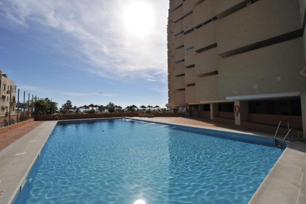 Apartamento Estudio En Chinasol Primera Linea Playa San Cristobal Almuñécar Екстериор снимка